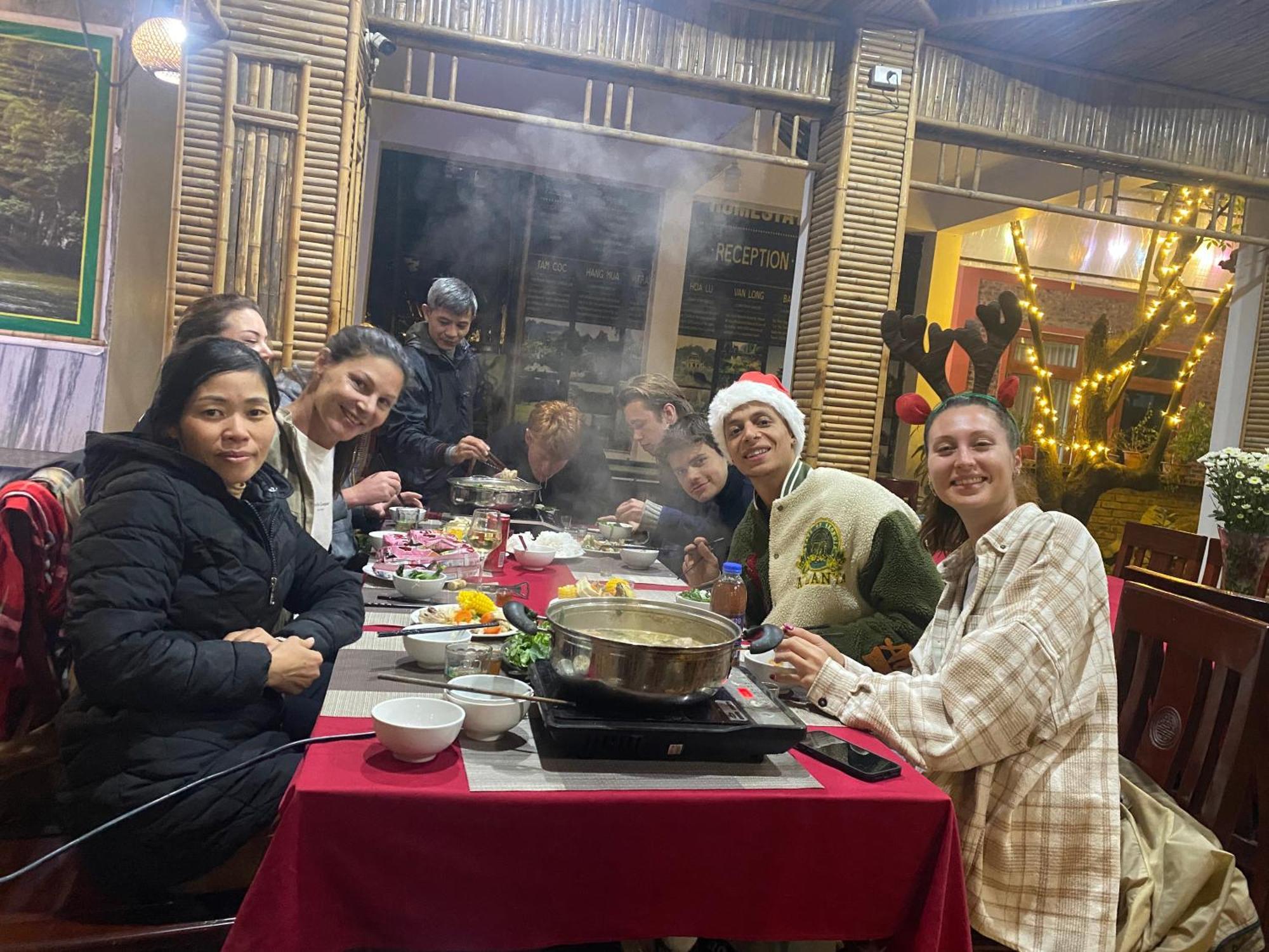 Viet Anh Homestay Ниньбинь Экстерьер фото